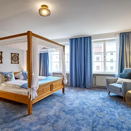 Zur Krone Hotel Neuotting