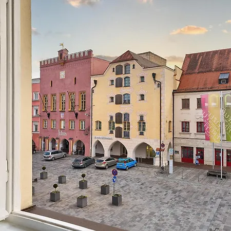 Zur Krone Hotel