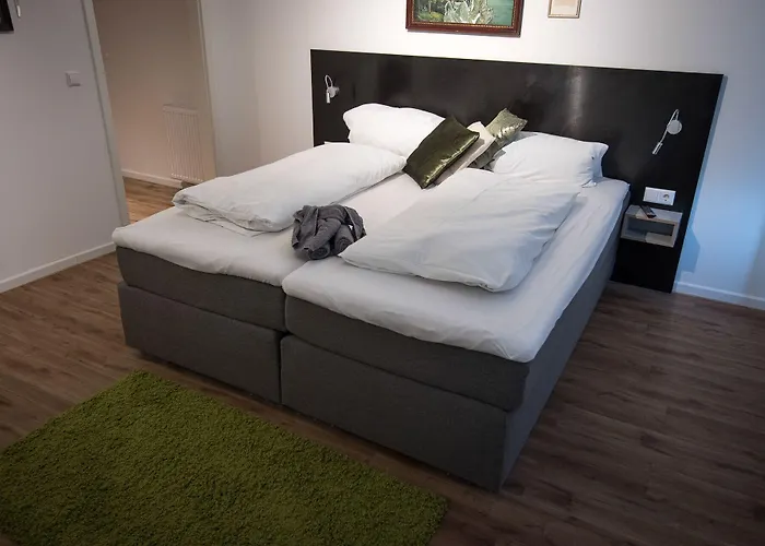 Zur Krone Hotel 3*